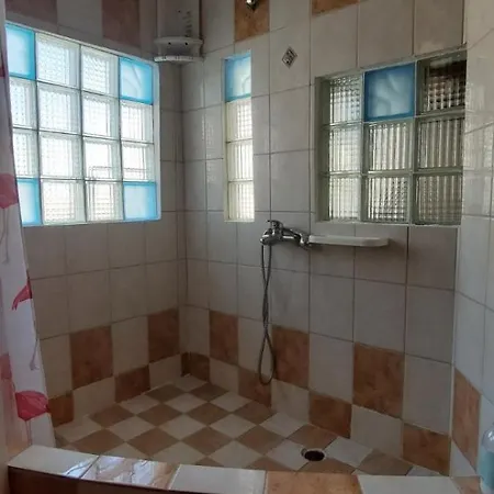 Erato * העיירה רתימנו