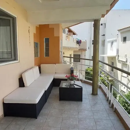 Erato Apartamento Rétino